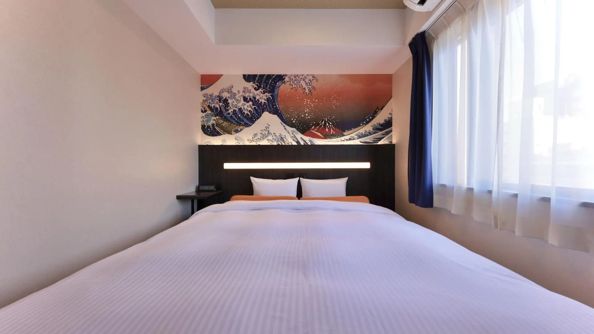 Kuromon Crystal Hotel Osaka