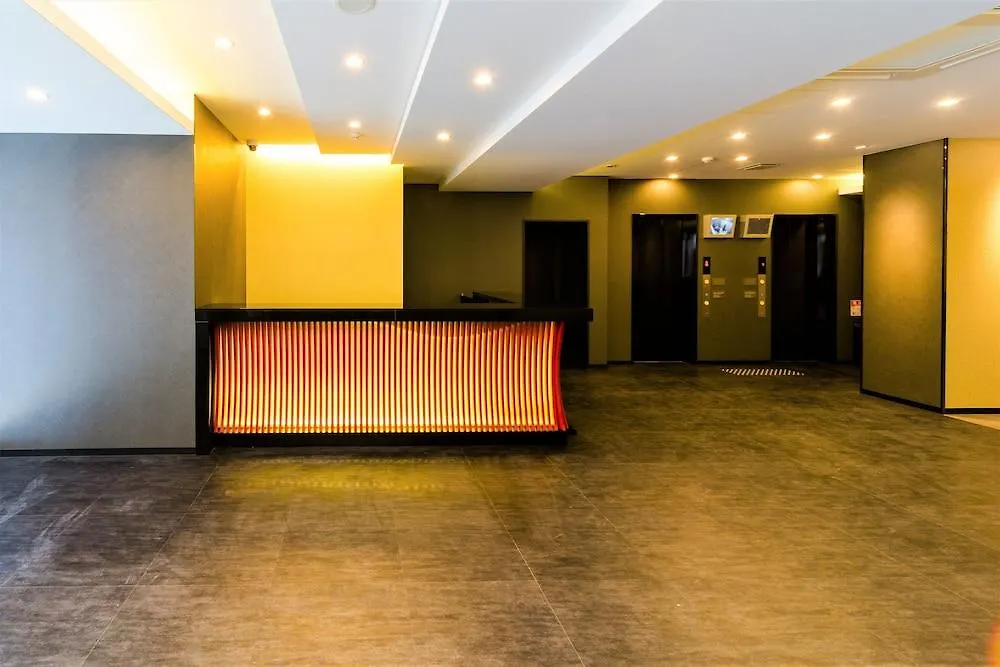 Kuromon Crystal Hotel Osaka 4*,