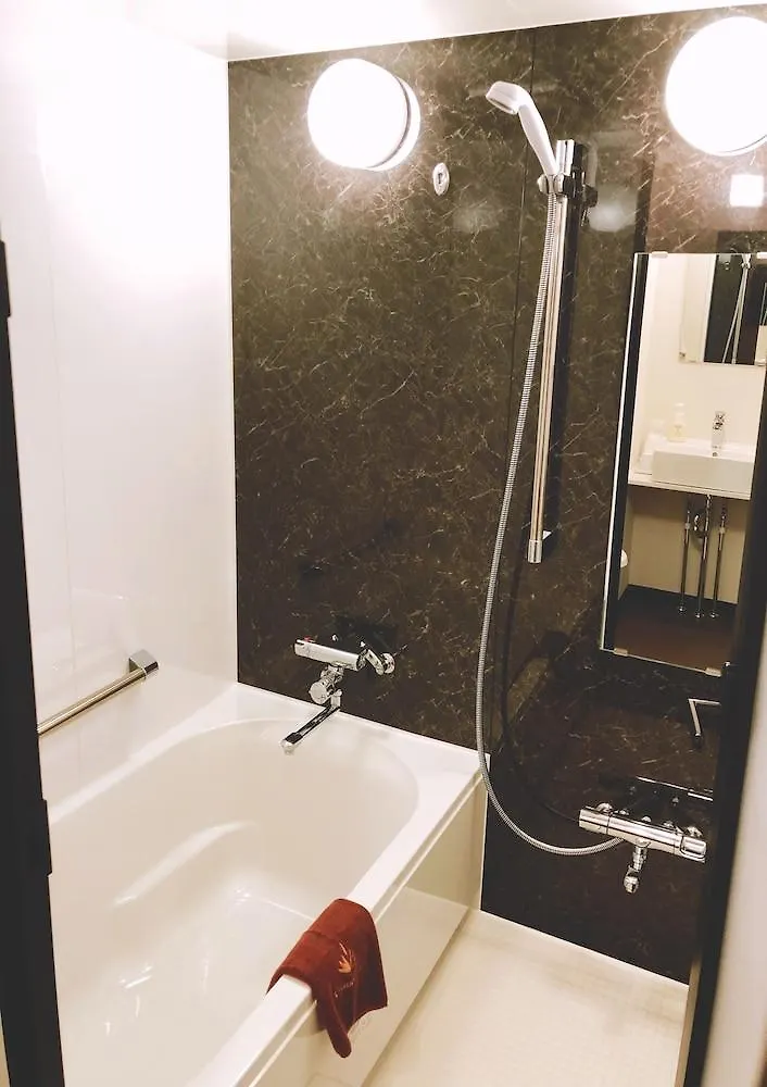 Kuromon Crystal Hotel Osaka