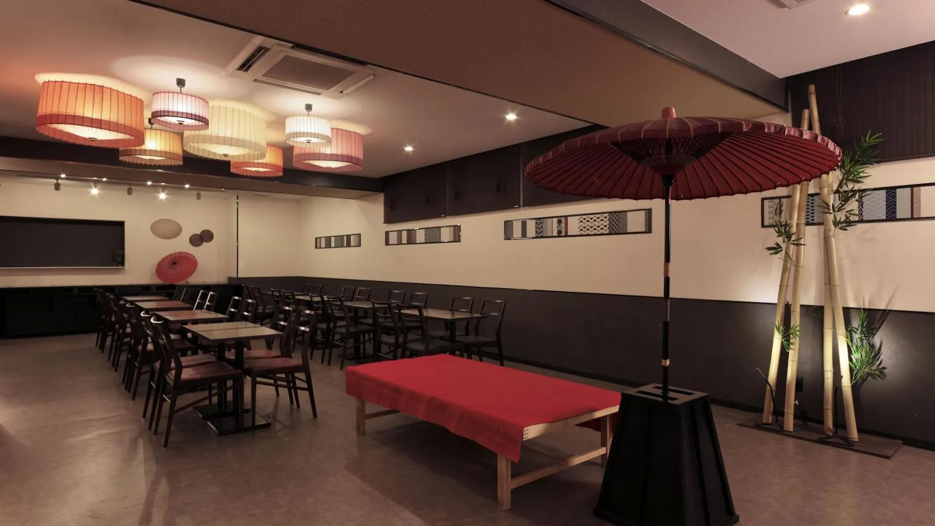 Kuromon Crystal Hotel Osaka